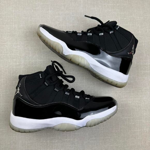 2020 Jordan 11 "Jubilee" Women 9.5 - Picture 2 of 5